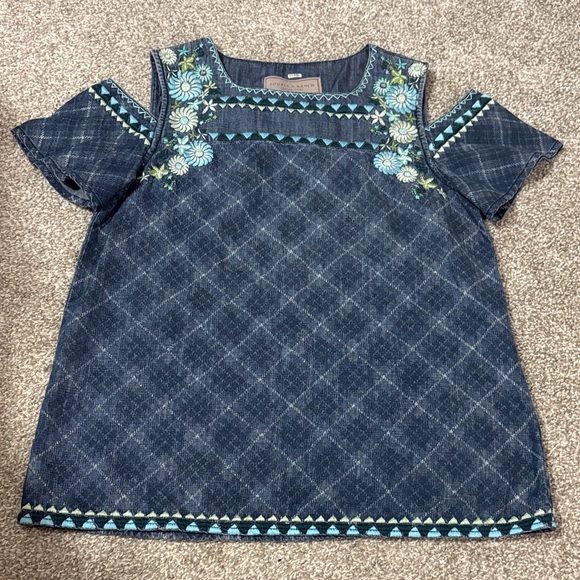 Double D Ranch Tops - Double D Ranch Floral Embroidery Denim Top